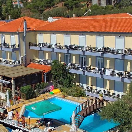 Pebble Beach Hotel Plomari Extérieur photo