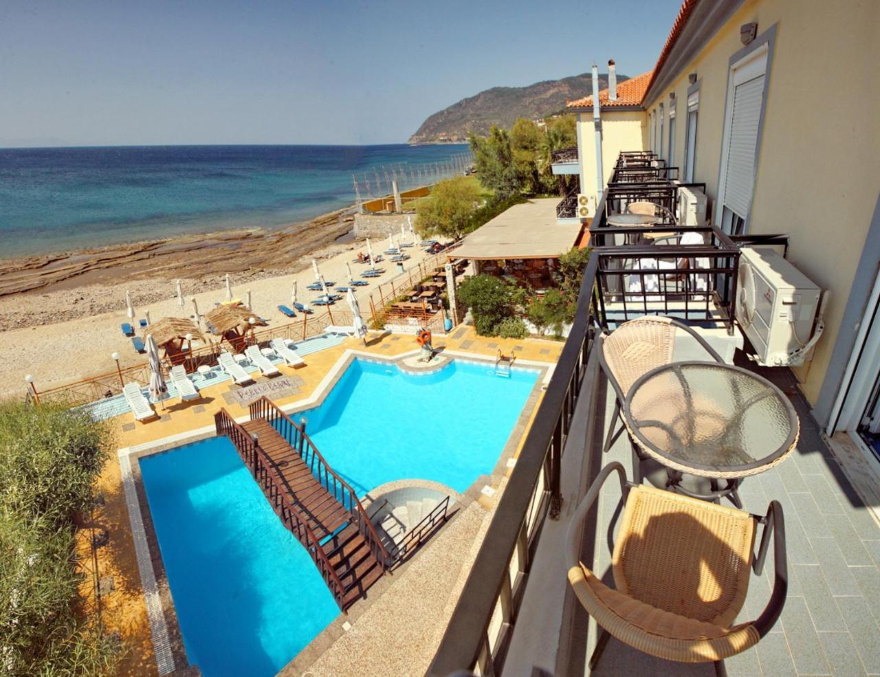 Pebble Beach Hotel Plomari Extérieur photo