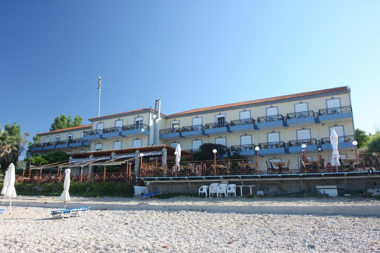 Pebble Beach Hotel Plomari Extérieur photo