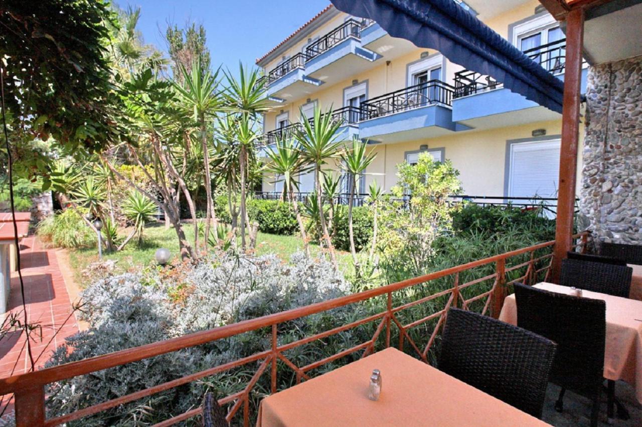 Pebble Beach Hotel Plomari Extérieur photo